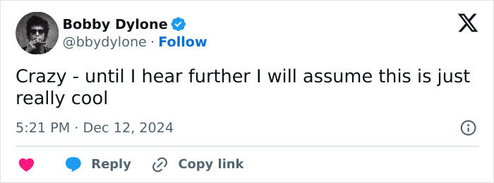 Mysterious Castle Found In The Middle Of A Frozen Lake Has People Scratching Their Heads