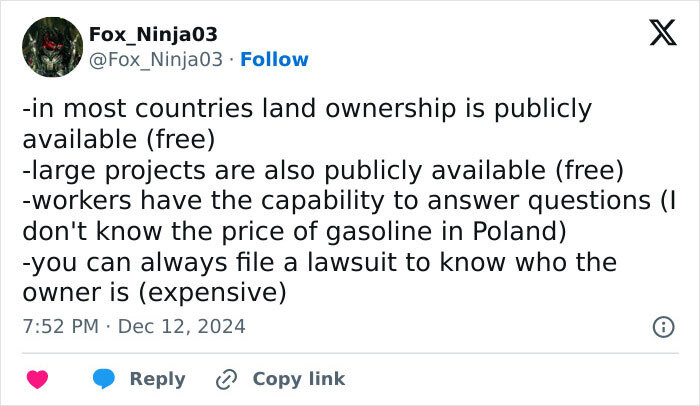 Mysterious Castle Found In The Middle Of A Frozen Lake Has People Scratching Their Heads