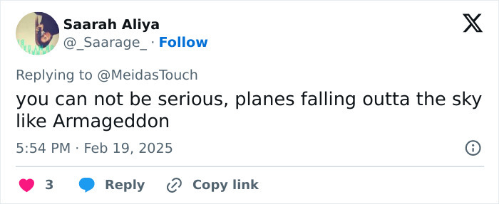 Tweet expressing fear of flying after mid-air plane collision in Arizona.