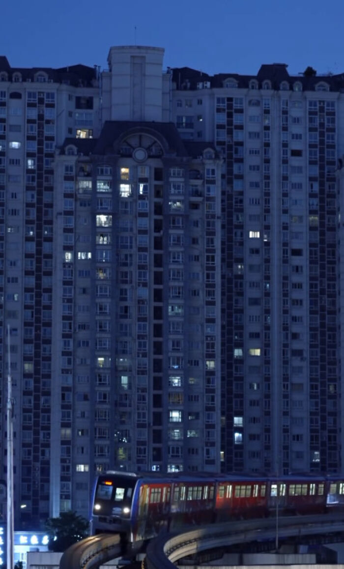 There&rsquo;s A &ldquo;Cyberpunk Dystopian&rdquo; City Housing 32 Million People That No One Has Heard Of