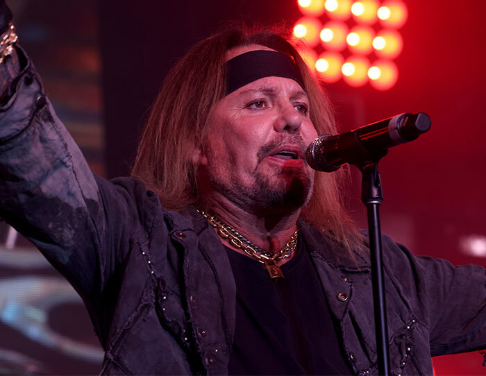 Multiple Casualties As Planes Collide In Arizona, Including M&ouml;tley Cr&uuml;e Singer Vince Neil&rsquo;s Jet