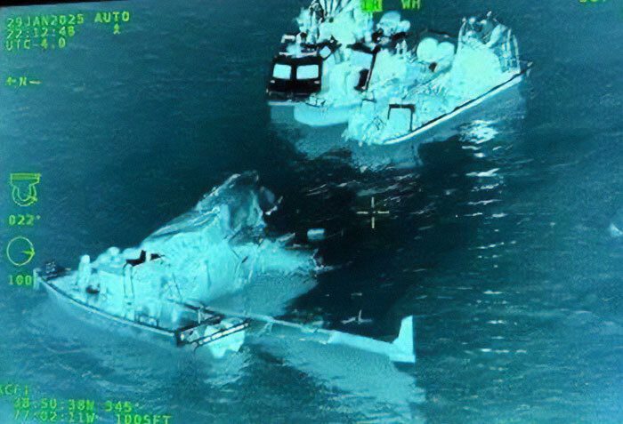 &ldquo;Oh My God&rdquo;: Harrowing Air Traffic Control Audio After Plane Crash Over Washington, D.C.