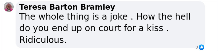 Facebook comment on Luis Rubiales' &euro;10,000 fine for kissing Jenni Hermoso.