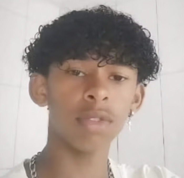 Photo of young teen Davi Nunes Moreira who passed away after allegedly injecting himself with a dead butterfly.