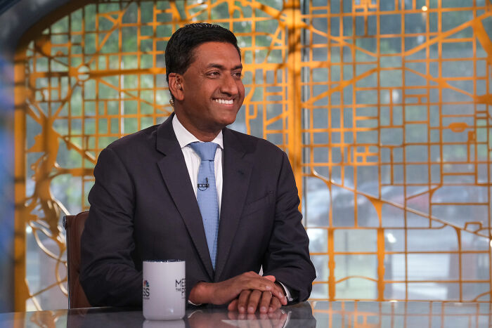 Speaker Mike Johnson Delays Action On Epstein Files Despite Growing Bipartisan Pressure