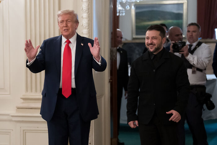 &ldquo;That&rsquo;s A Power Play&rdquo;: Body Language Experts Analyzed Trump And Zelenskyy&rsquo;s Latest Interaction