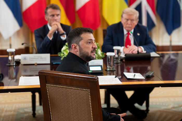 &ldquo;That&rsquo;s A Power Play&rdquo;: Body Language Experts Analyzed Trump And Zelenskyy&rsquo;s Latest Interaction