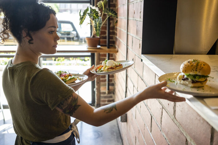 GOP Congresswoman Goes Viral For Absurd Tip She Left While Celebrating &lsquo;No Tax On Tips&rsquo;