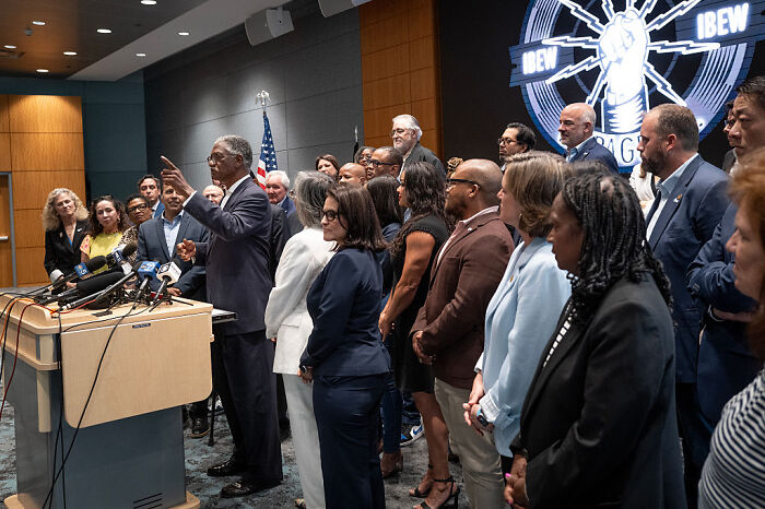 Texas lawmakers speaking at a press conference amid questions over FBI&rsquo;s legal right during redistricting standoff.