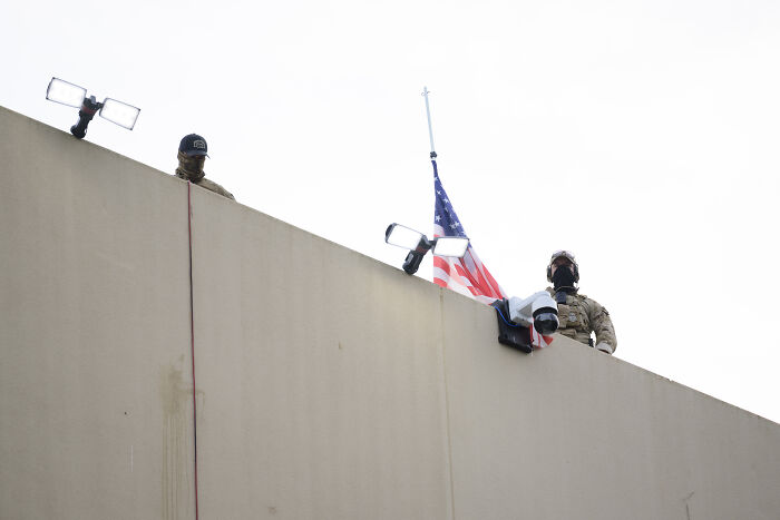 Video Shows DHS Snipers Allegedly Aiming Lasers At Antifa Member Threatening Reporter In Portland