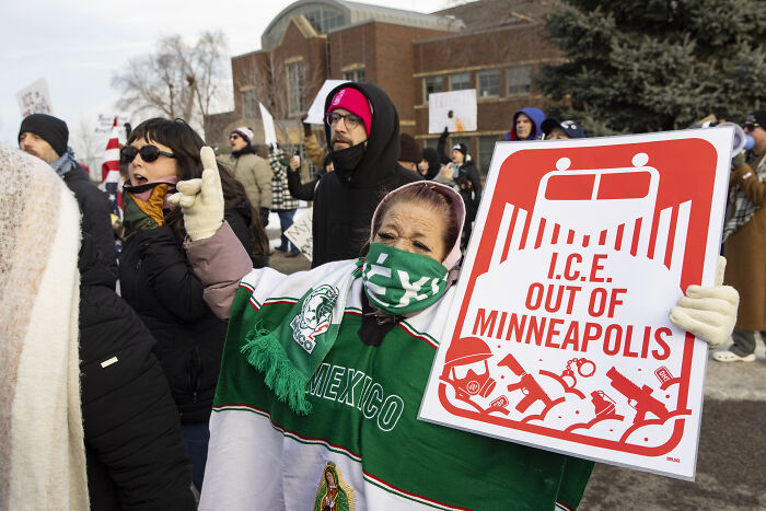 ICE Agents Ate Lunch At Small Mexican Restaurant Before Returning To Detain Employees