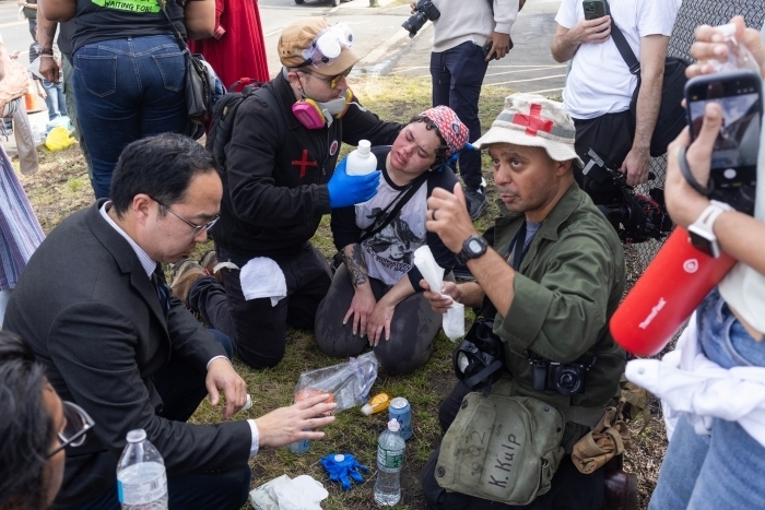 Senator Pepper-Sprayed At New Jersey ICE Facility