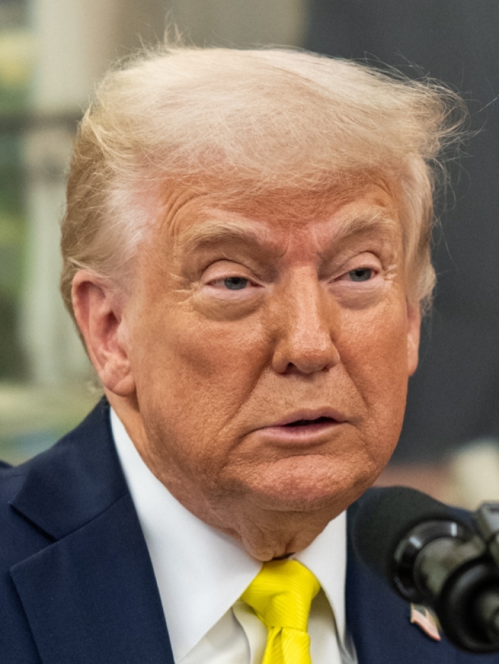President Donald Trump participates in the swearing-in ceremony for Administrator of the Centers for Medicare and Medicaid Services Mehmet Oz, Friday, April 18, 2025, in the Oval Office. (Official White House Photo by Molly Riley)